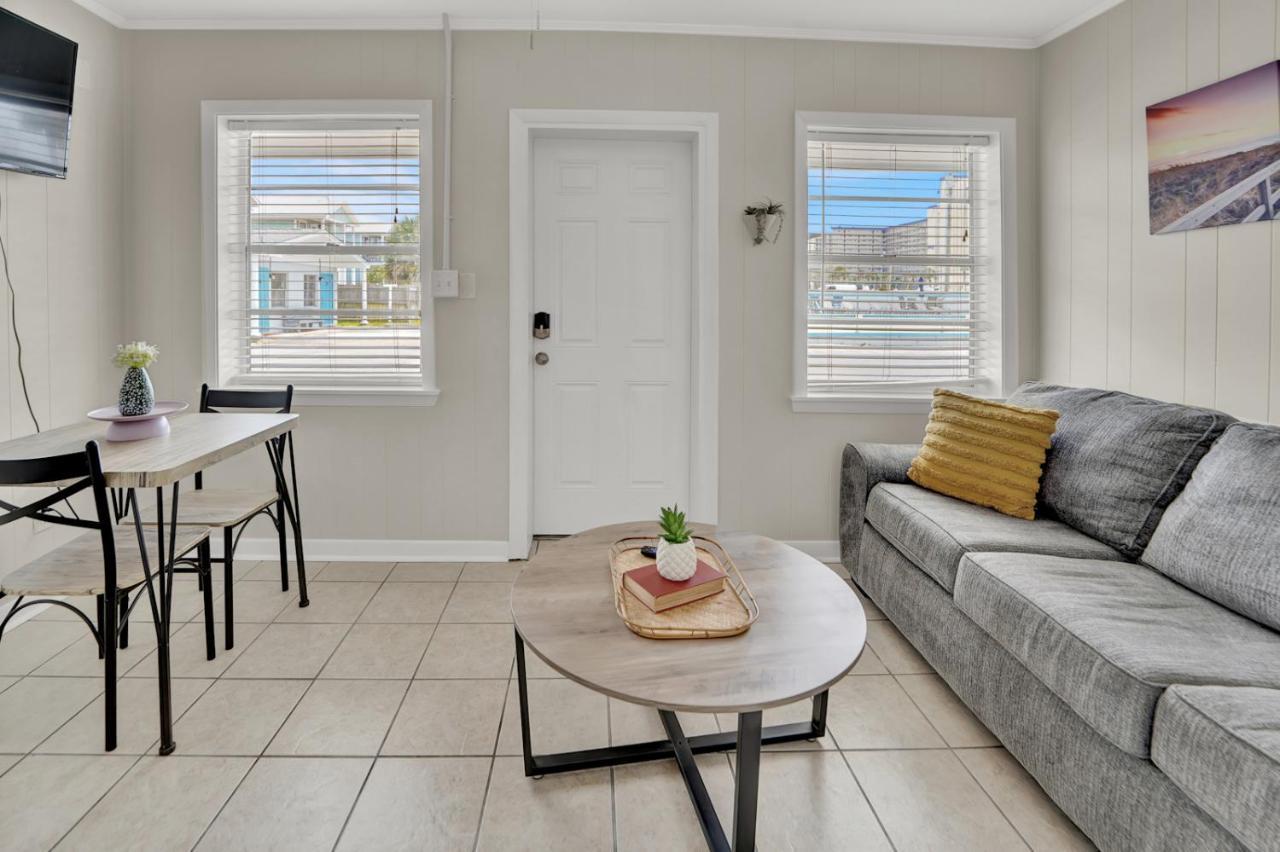 Sea Foam Suites Lower Grand Lagoon Exterior photo
